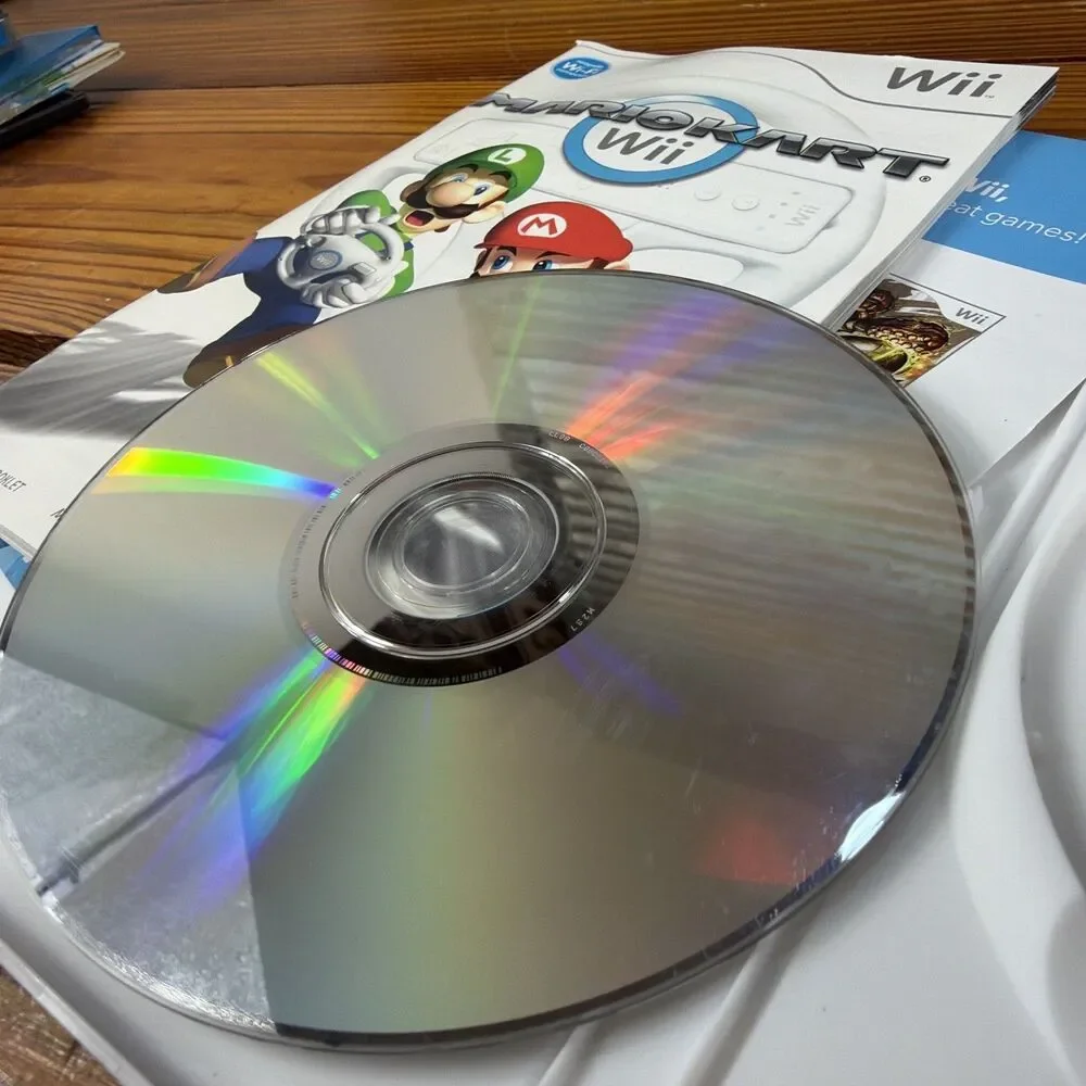 Nintendo Wii Game Mario Kart Wii Complete With Manual Tested-Resurfaced